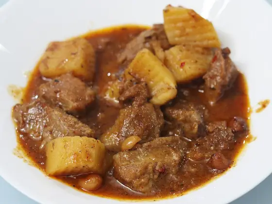 Beef massaman curry (meal prep)